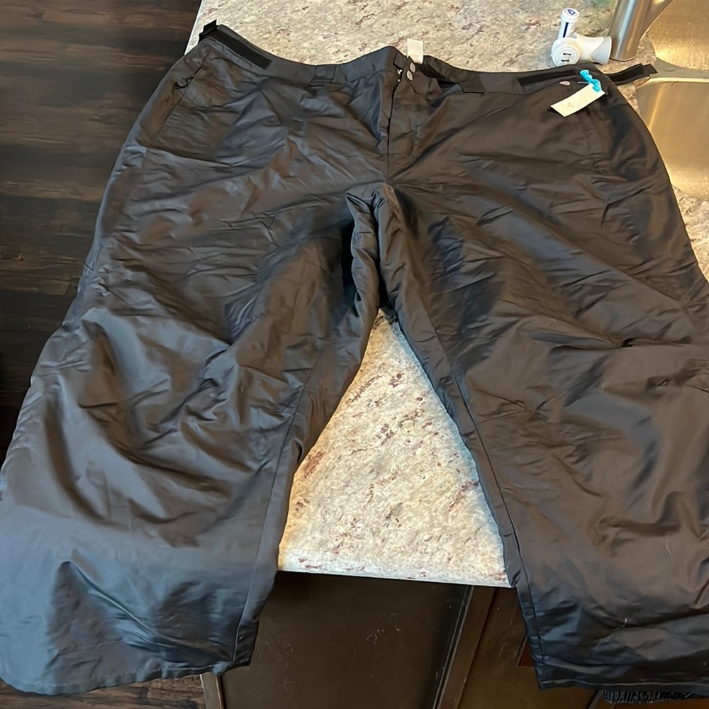 NWT Livi Active Snow Pants